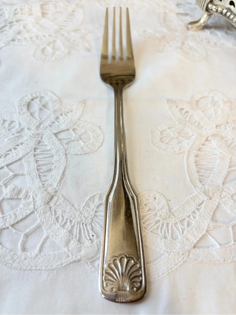 Cambridge Shell pattern dinner Fork stainless
